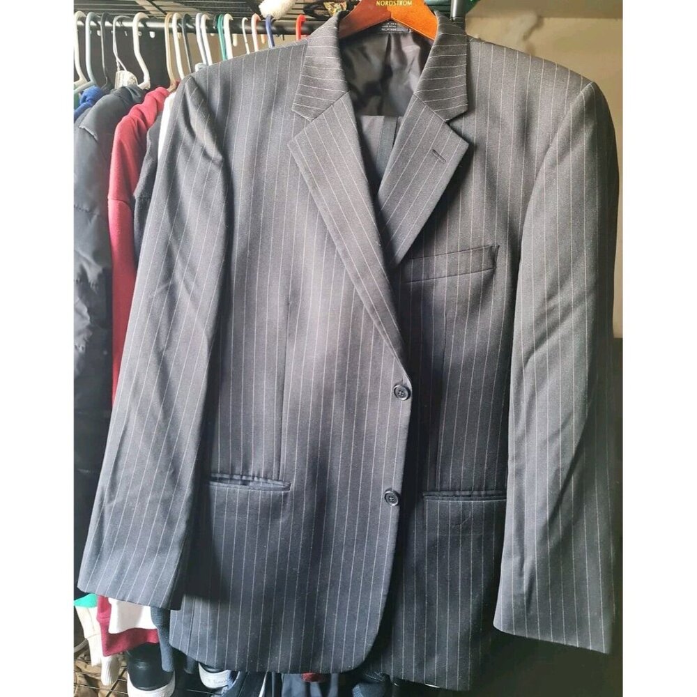 Donald J Trump Luxury Separates Black Pinstripe 100% Wool 2 piece 2 Button Suite